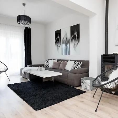 Natura With Private Pool Apartamento