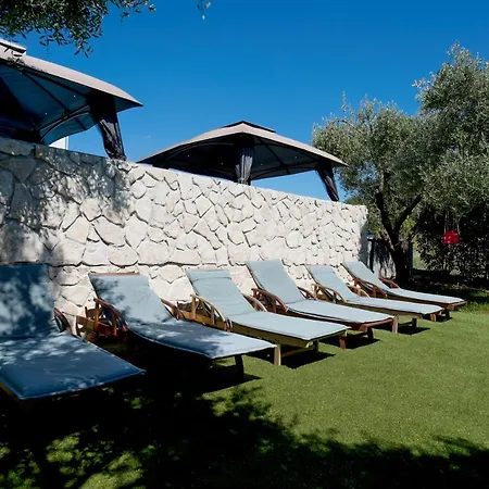 Natura With Private Pool Apartment *