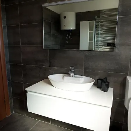 Natura With Private Pool Apartment