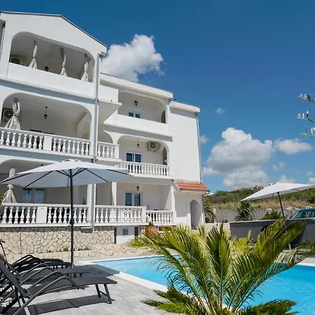 Apartment Natura With Private Pool *
