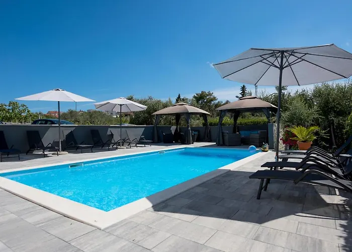 Natura With Private Pool Lejlighed Zadar
