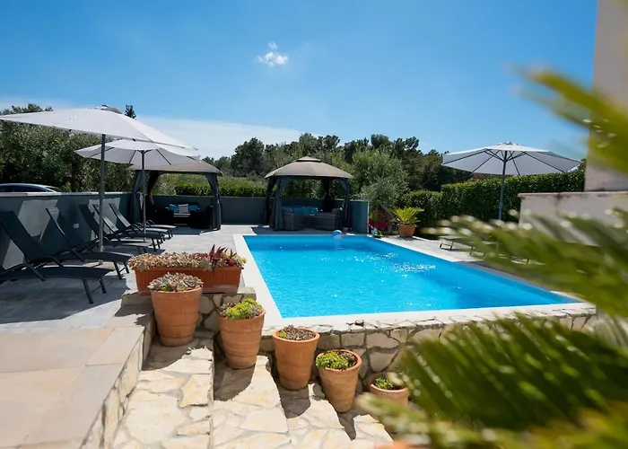Natura With Private Pool Apartment Zadar