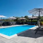 Natura With Private Pool Appartement Zadar