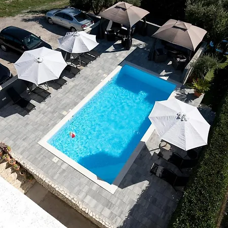 Natura With Private Pool Zadar